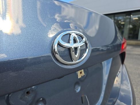 Used 2017 Toyota Corolla LE w/ Carpet Mat Package (TMS) FWD image 16
