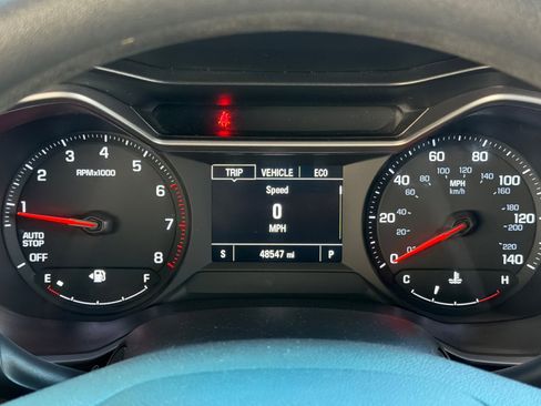 Used 2021 Chevrolet TrailBlazer LS w/ LPO, Blackout Package FWD image 20