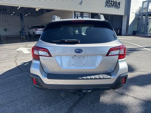 Used 2019 Subaru Outback 2.5i Limited image 6