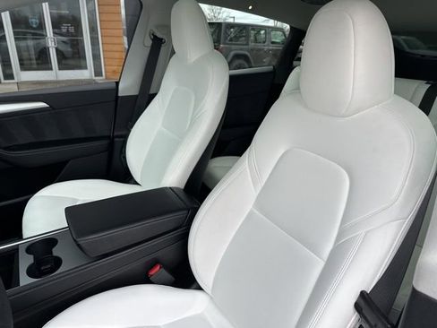 Used 2024 Tesla Model Y Long Range image 21