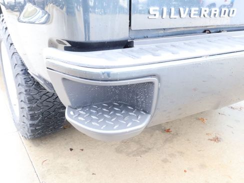 Used 2018 Chevrolet Silverado 1500 LT w/ All Star Edition image 26