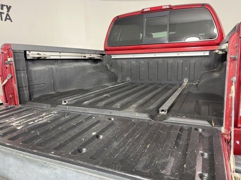 Used 2019 Nissan Frontier SL image 19