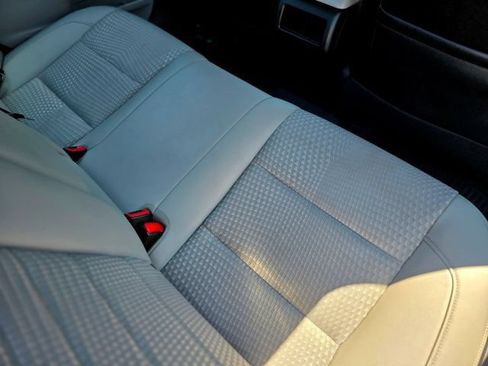 Used 2015 Toyota Camry SE FWD image 47