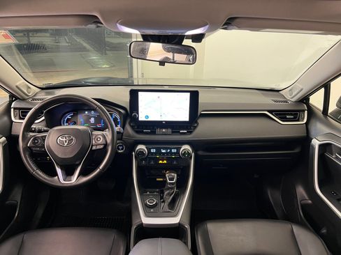 Used 2023 Toyota RAV4 XLE Premium image 16