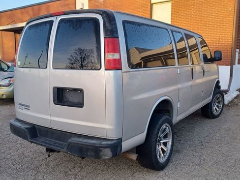 Used 2012 Chevrolet Express 1500 LS image 2
