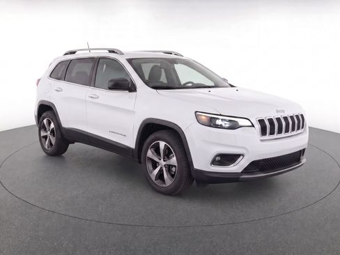 Used 2019 Jeep Cherokee Limited FWD image 1