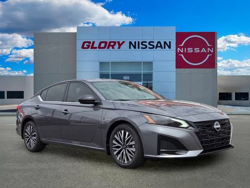 New 2026 Nissan Altima 2.5 SV AWD/4WD image 3