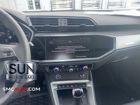 New 2025 Audi Q3 2.0T Premium image 27