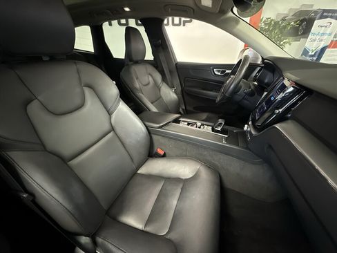 Used 2023 Volvo XC60 B5 Core AWD/4WD image 20