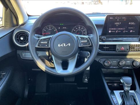 Certified 2023 Kia Forte LXS image 13