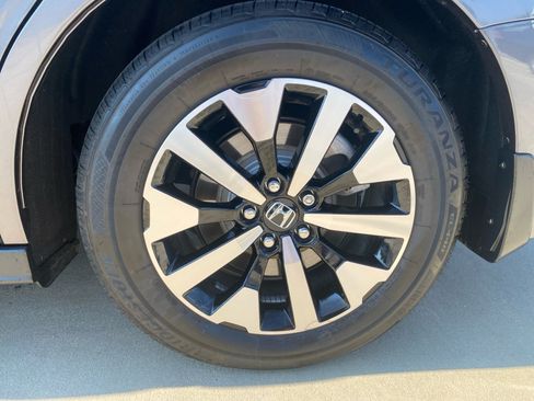 Certified 2026 Honda Odyssey EX-L image 26