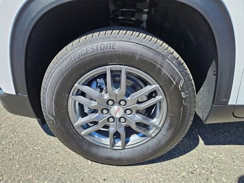 New 2026 GMC Acadia Elevation FWD image 9