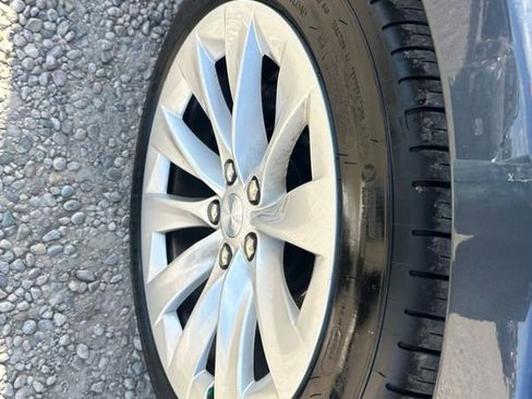 Used 2017 Tesla Model S 75D image 40