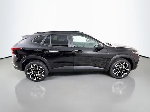 New 2026 Chevrolet Trax RS w/ Sunroof Package FWD image 10