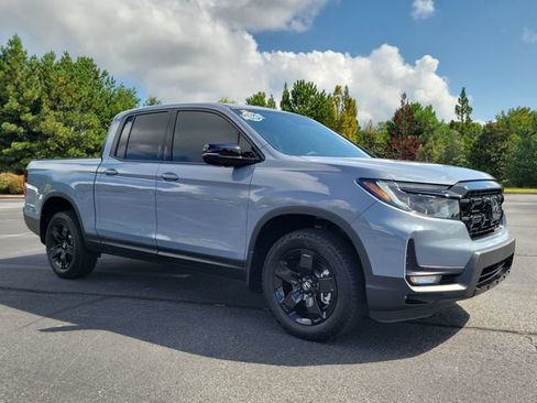 Certified 2026 Honda Ridgeline Black Edition image 3