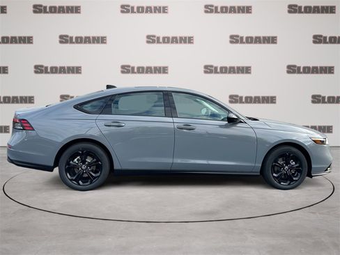 New 2025 Honda Accord SE image 6