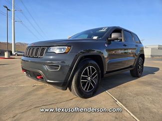 Used 2018 Jeep Grand Cherokee Trailhawk w/ Trailhawk Luxury Group AWD/4WD video 2