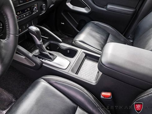 Used 2024 Nissan Frontier SL w/ Technology Package image 35