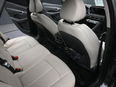 Used 2020 Hyundai Sonata Limited image 12