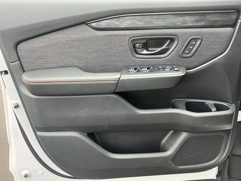 Used 2026 Honda Passport TrailSport image 14