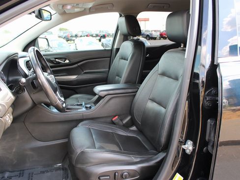 Used 2019 GMC Acadia SLT image 12