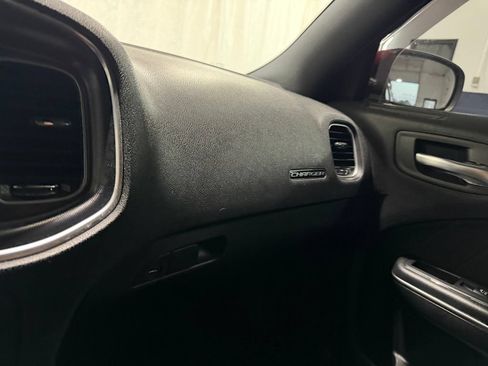Used 2018 Dodge Charger SXT Plus w/ Beats Audio Group RWD image 19