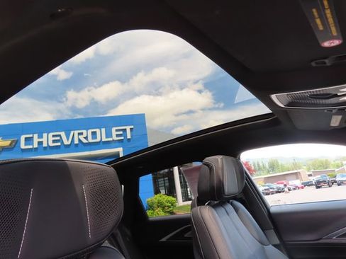 Used 2025 Cadillac Lyriq Luxury RWD image 47
