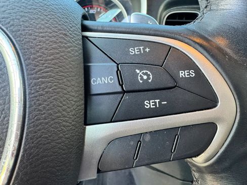 Used 2015 Dodge Charger R/T RWD image 40