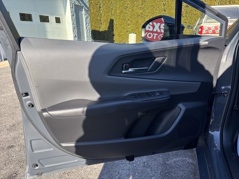 Used 2023 Toyota Prius XLE image 16