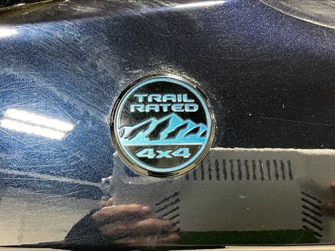 Used 2024 Jeep Grand Cherokee Trailhawk image 41