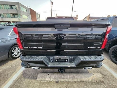 Used 2020 Chevrolet Silverado 1500 Custom Trail Boss w/ Custom Convenience Package image 5