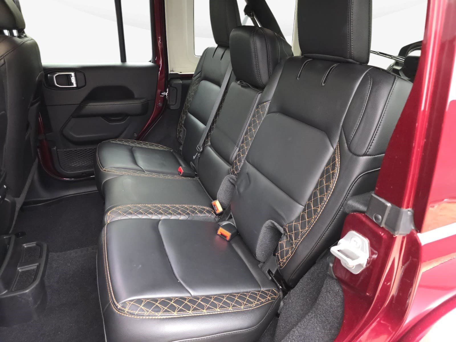 Used 2021 Jeep Wrangler Unlimited Sahara AWD/4WD image 11