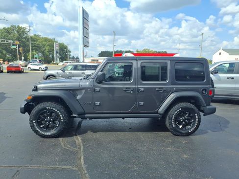 Used 2023 Jeep Wrangler Unlimited Sport AWD/4WD image 7
