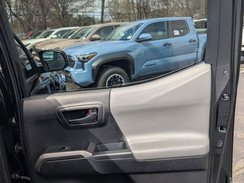 Certified 2023 Toyota Tacoma SR5 image 16