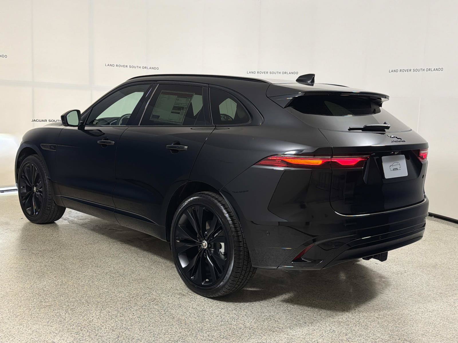 New 2026 Jaguar F-PACE R-Dynamic S AWD/4WD image 3