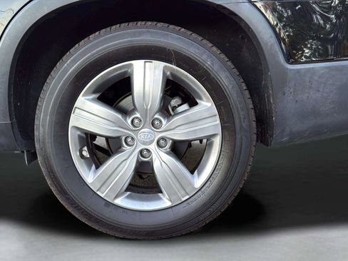 Used 2013 Kia Sorento EX image 40