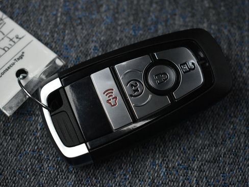 New 2025 Ford Maverick XLT w/ Equipment Group 301A image 33