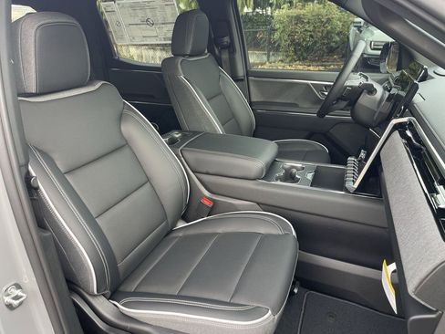 New 2026 GMC Sierra EV Elevation image 26