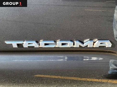Certified 2019 Toyota Tacoma SR5 image 32