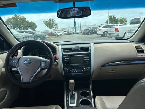 Used 2015 Nissan Altima 2.5 SL w/ Moonroof Package FWD image 15