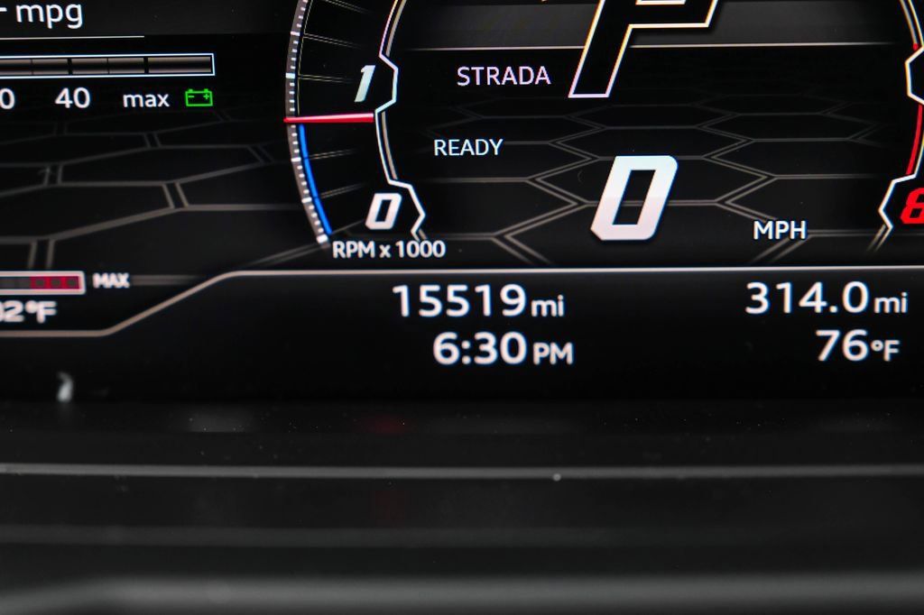 Used 2022 Lamborghini Urus AWD/4WD image 19