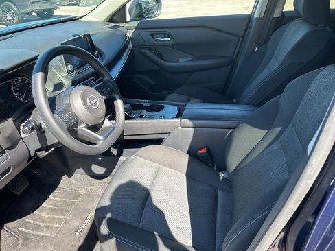 Certified 2024 Nissan Rogue SV image 5