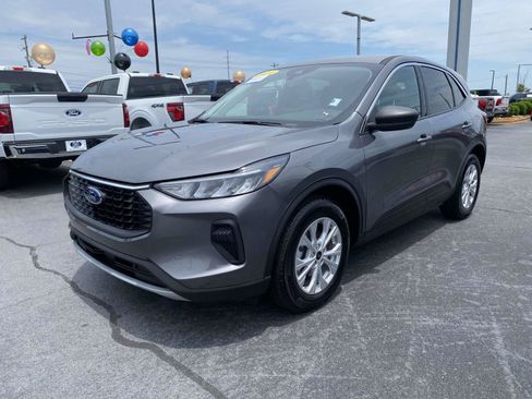 Certified 2024 Ford Escape Active FWD image 3