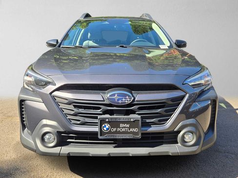 Used 2023 Subaru Outback Premium w/ Popular Package #1 AWD/4WD image 8