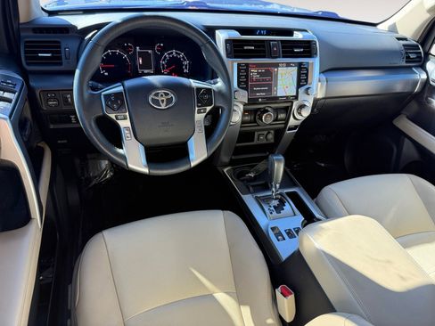 Used 2022 Toyota 4Runner SR5 Premium w/ Moonroof Package image 15
