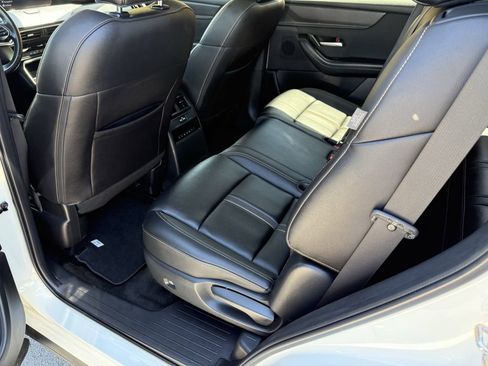 Used 2024 MAZDA CX-90 3.3 Turbo w/ Select Package image 33