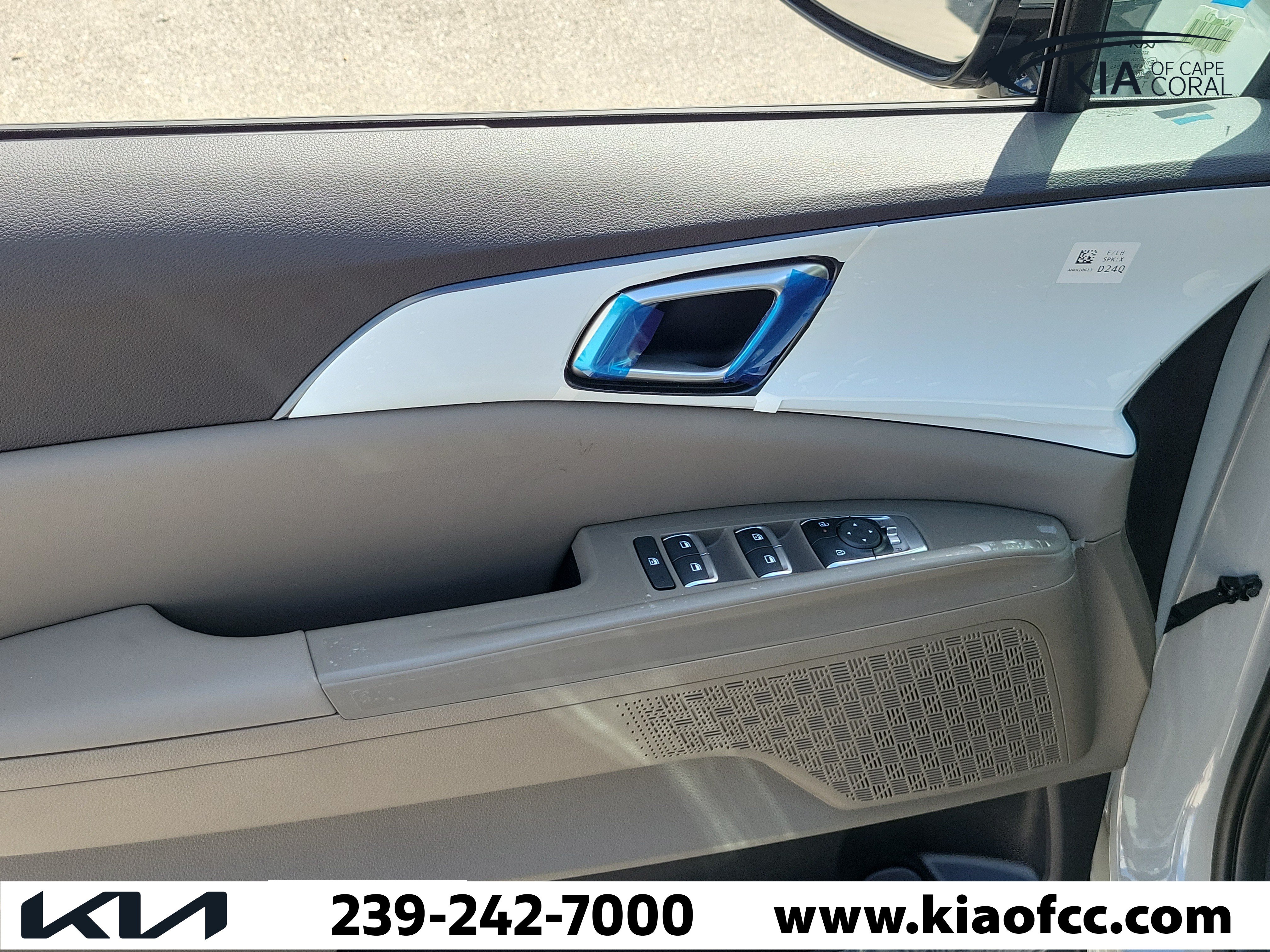 New 2027 Kia Carnival FWD image 23