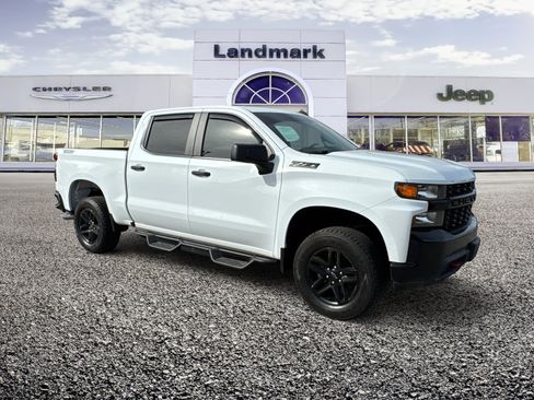 Used 2021 Chevrolet Silverado 1500 Custom Trail Boss w/ LPO, Dark Essentials Package image 18
