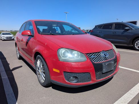 Used 2006 Volkswagen Jetta GLI FWD image 3