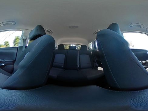 Used 2025 Kia Soul LX w/ LX Technology Package FWD image 40